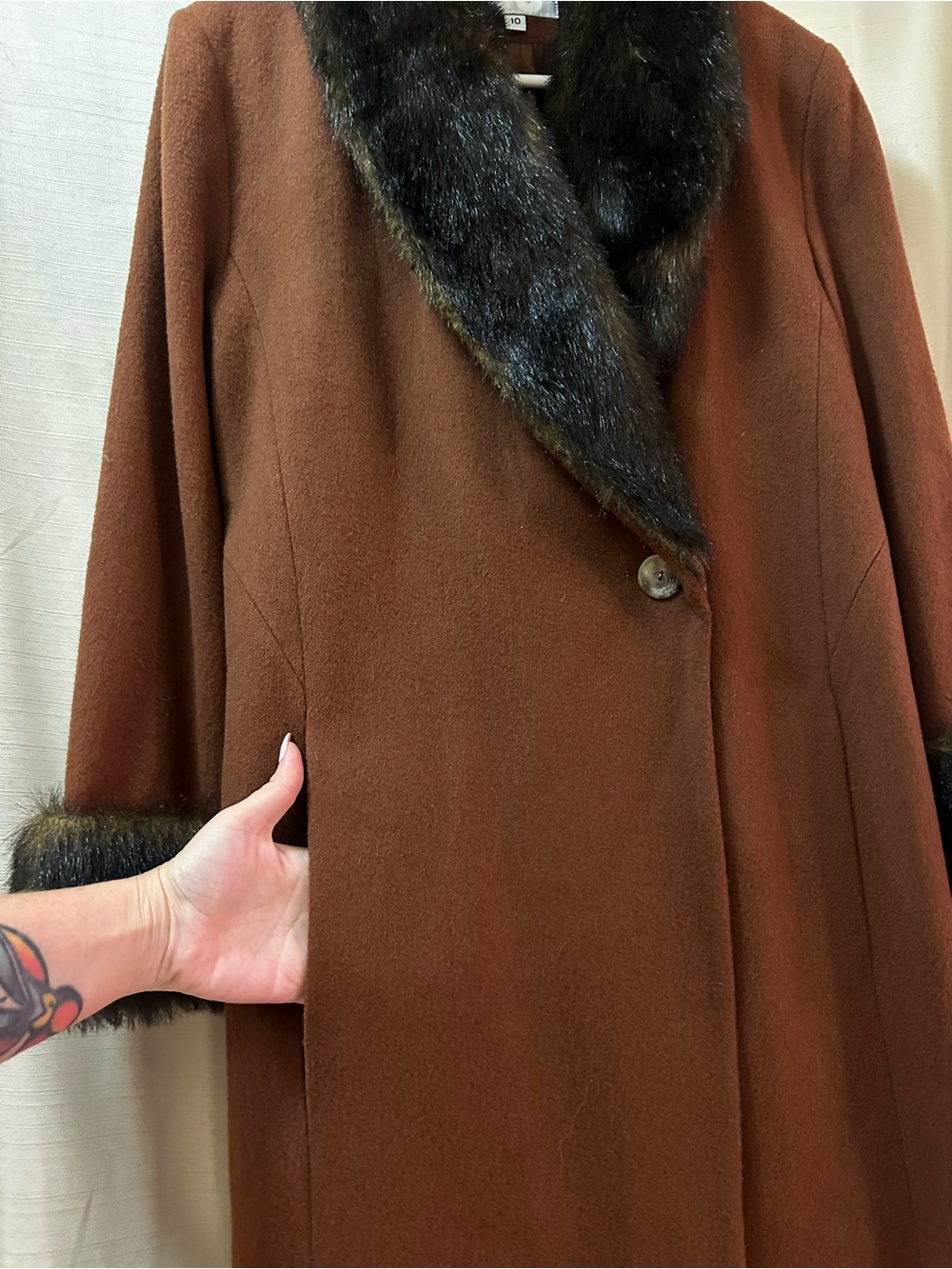 John Caruana Vintage 90s Wool Maxi Coat Faux Fur Collar Cuffs Glam Women’s - Picture 4 of 11